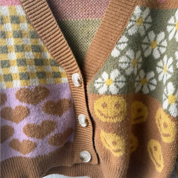 DEBUT PATCHWORK COLORBLOCK CROPPED CARDIGAN EUC SIZE EXTRA SMALL - Picture 3 of 4